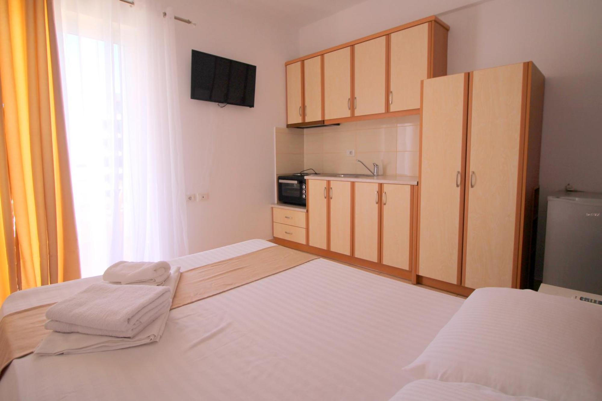 Afrimi Relax Apartments Sarandë Exterior foto